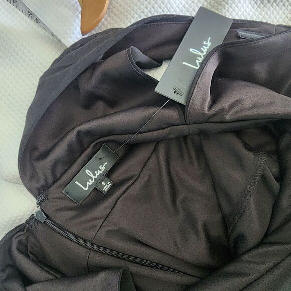 Lulu's Black Sleeveless V-Neck Sundress Front Slit New With Tags - Picture 11 of 11